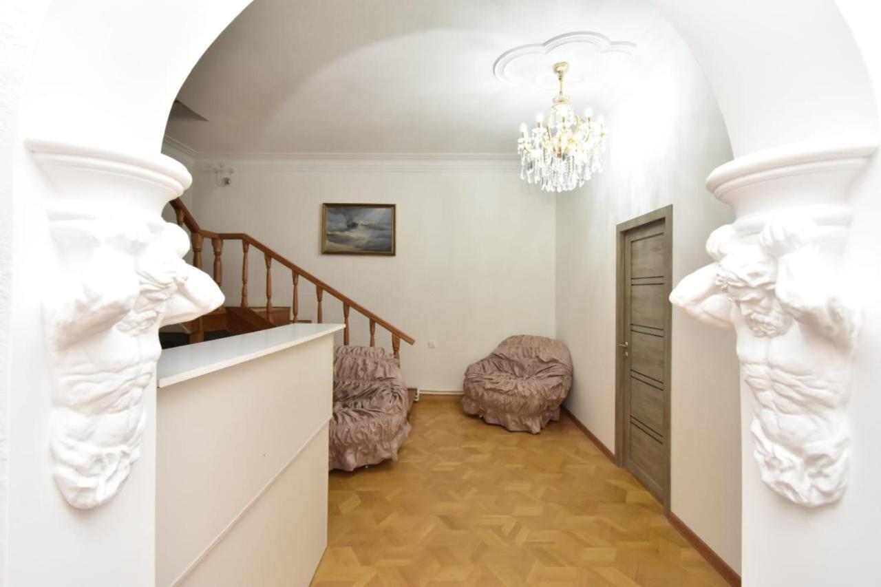 Guesthouses Opera Yerevan Exterior photo