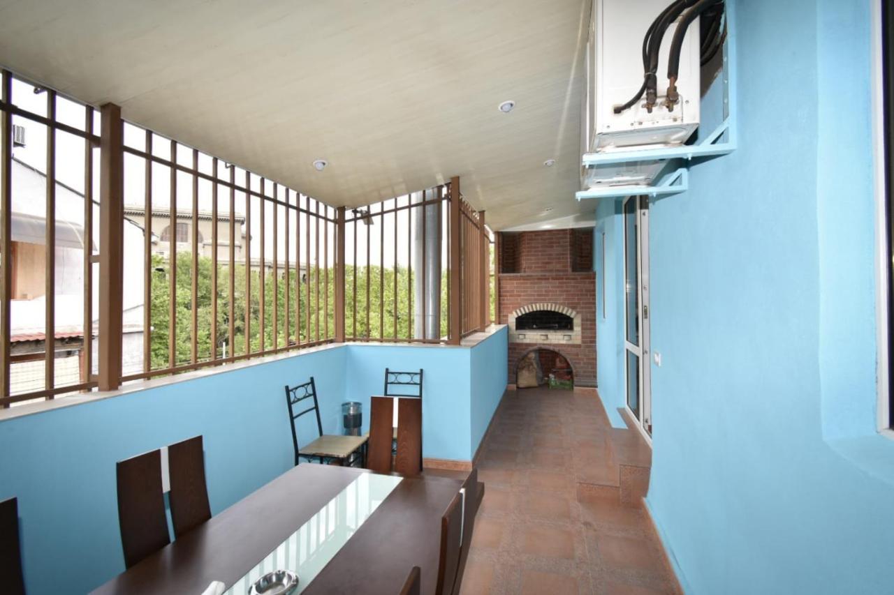 Guesthouses Opera Yerevan Exterior photo