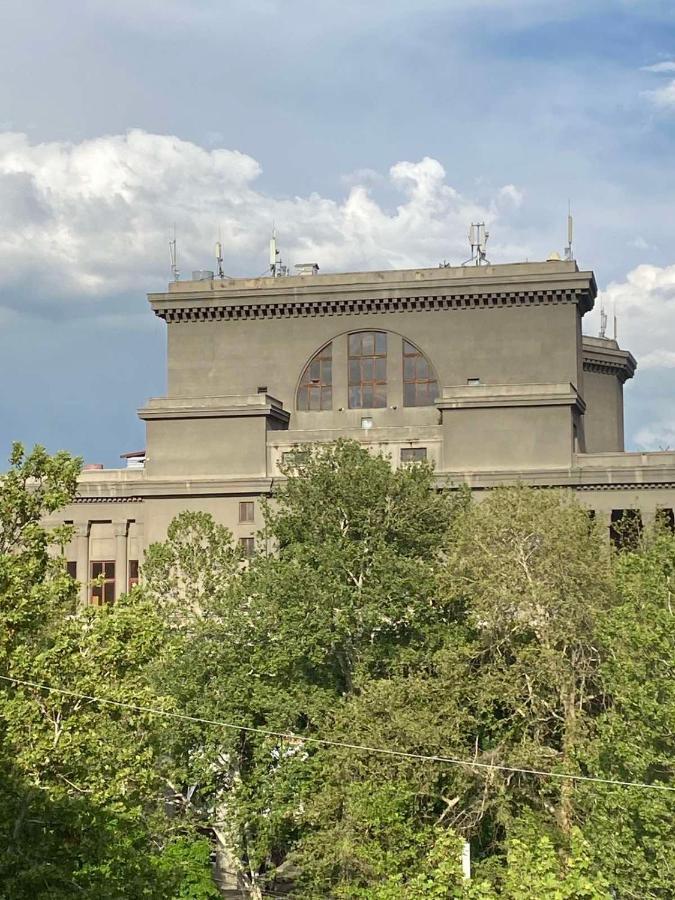 Guesthouses Opera Yerevan Exterior photo